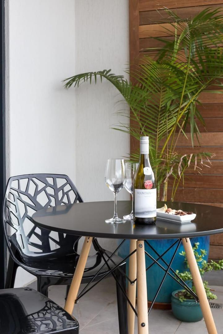 Tranquil, Spacious, Quiet Trendy With A View Appartement