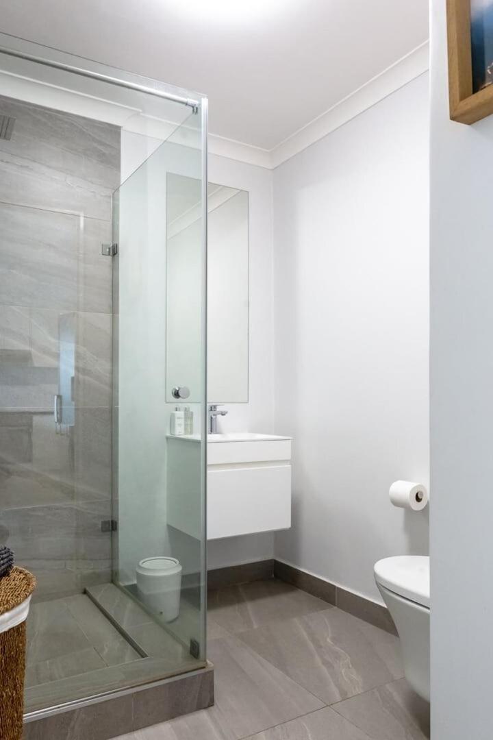 Tranquil, Spacious, Quiet Trendy With A View *